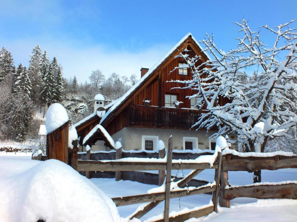 Ferienhaus "Zur Alten Schmiede" Mariahof Exteriör bild