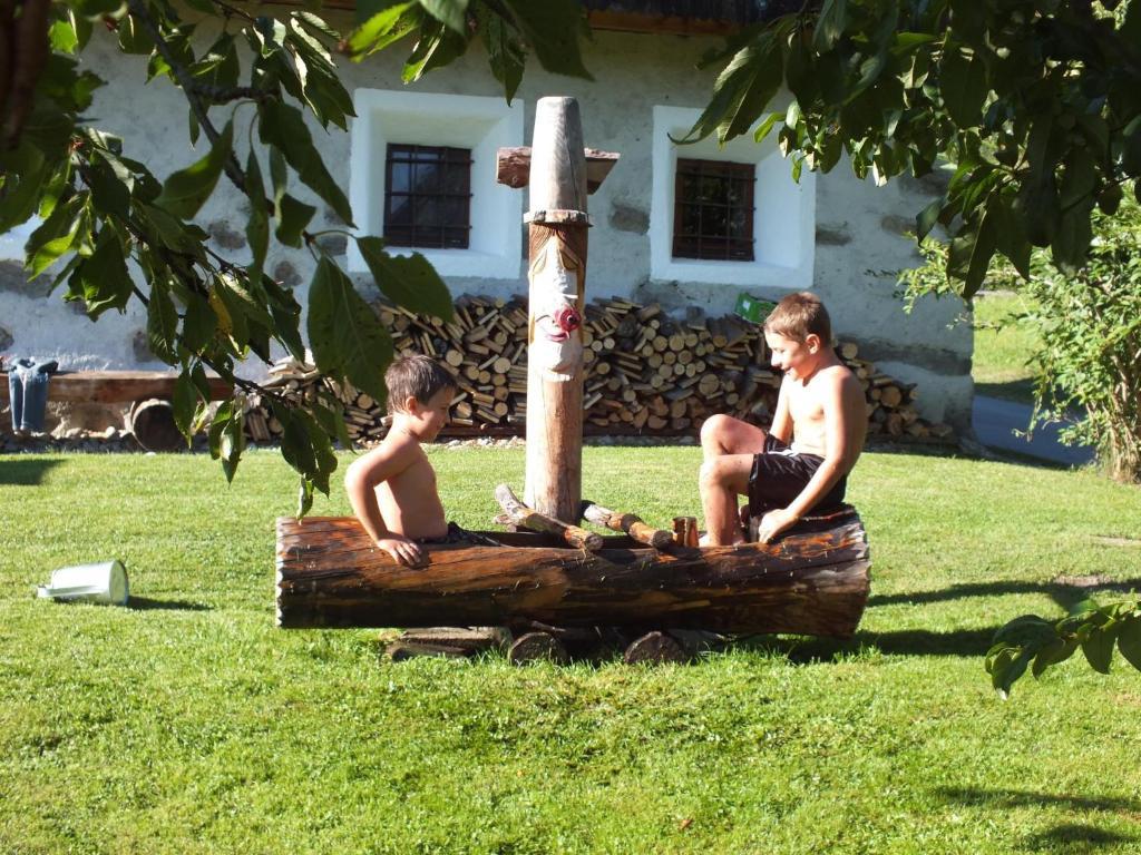 Ferienhaus "Zur Alten Schmiede" Mariahof Exteriör bild
